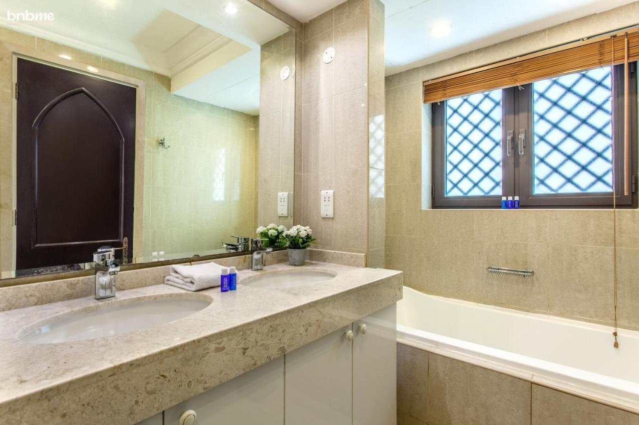 Bnbmehomes - Traditional Meets Modern In Downtown - 5041 Dubaï Extérieur photo